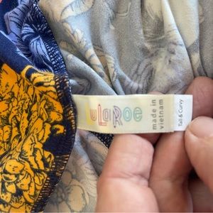 LulaRoe Tall&Curvy Leggings